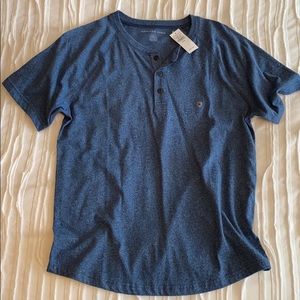 American Eagle Henley T-shirt Size Medium NWT